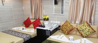 NEW DAY NIGHT HOSTEL