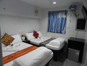 Free WiFi - NEW DAY NIGHT HOSTEL (Kowloon)