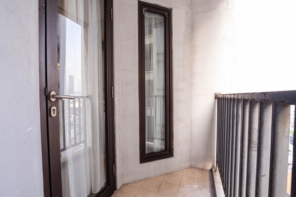 Balcony - Tamansari Sudirman  (Jakarta)