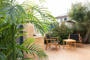 屋外ダイニングエリア