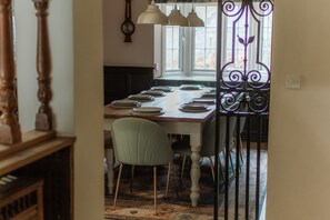 Cottage | Dining - Grey Walls (Penrith)