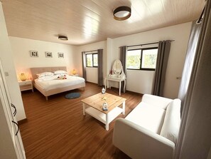 Luxury Villa | Premium bedding, down comforters, memory foam beds, in-room safe