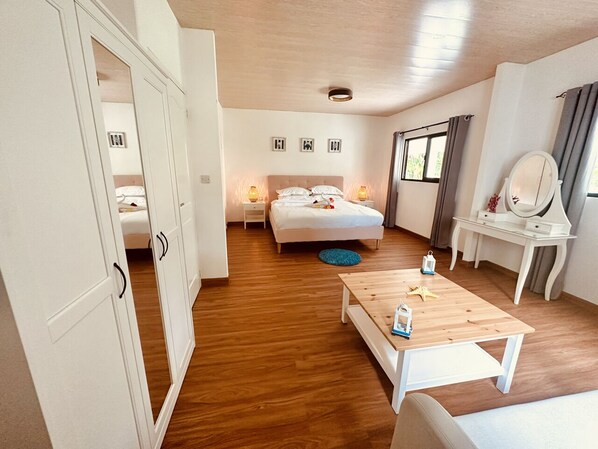 Villa de lujo | Ropa de cama de alta calidad, edredón y camas con efecto memoria 