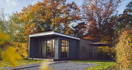 Tiny but extra finy, because of the hot tub at the cottage!