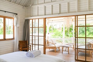 Deluxe-Villa | 2 Schlafzimmer, Schreibtisch, kostenloses WLAN, Bettwäsche