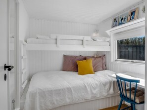 4 bedrooms, WiFi - "Rutha" - 45m from the sea by Interhome (Saltum)