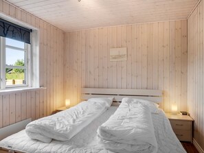 3 bedrooms, Internet