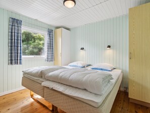 3 bedrooms, WiFi
