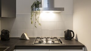 シティ スタジオ | 専用キッチン | エスプレッソマシン、大型冷蔵庫、電子レンジ、オーブン