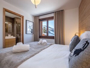 3 bedrooms, free WiFi, bed sheets - Family Apartment in Courchevel for 8 People (Courchevel 1650)