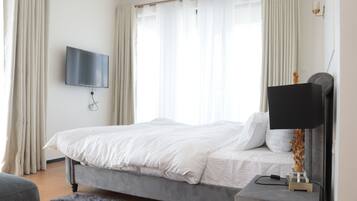 2 bedrooms, iron/ironing board, WiFi, bed sheets