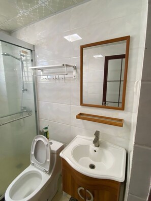 Apartment, 2 Bedrooms, Pool Access | Bathroom | Slippers - Luxury Furnished Apartments (Nairobi)