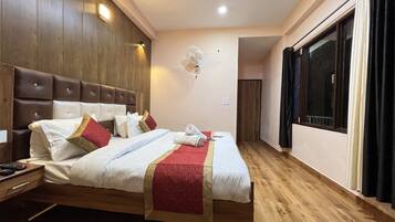 Premium Room | Premium bedding, free WiFi, bed sheets