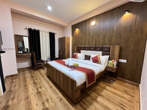 Premium Room | Premium bedding, free WiFi, bed sheets - Canadian Cottage Dalhousie  (Dalhousie)