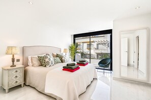 5 bedrooms, free WiFi, bed sheets