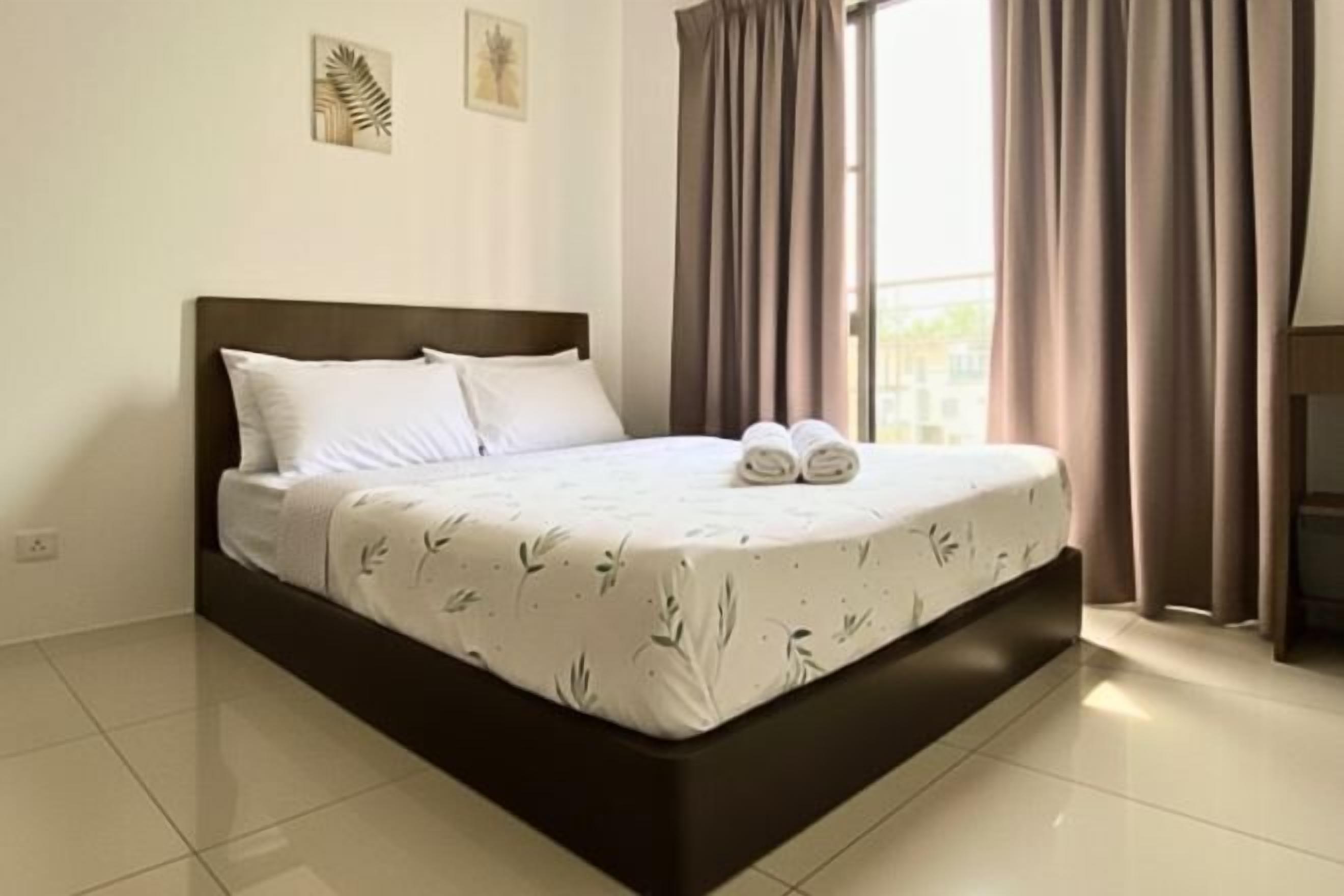 Individuelt dekorert, individuelt innredet og skrivebord