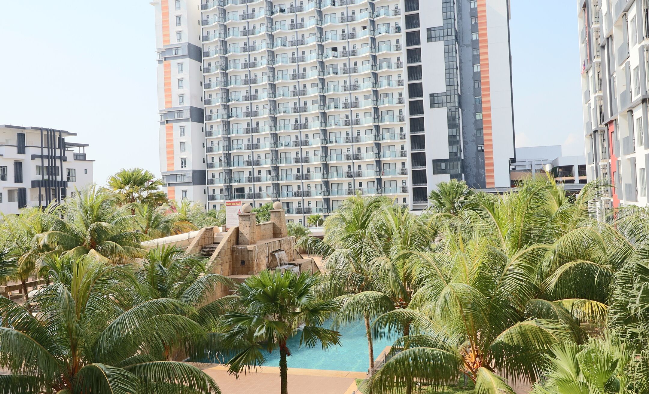 Deluxe Apartment, 2 Bedrooms, Pool View, Poolside | Pemandangan dari bilik