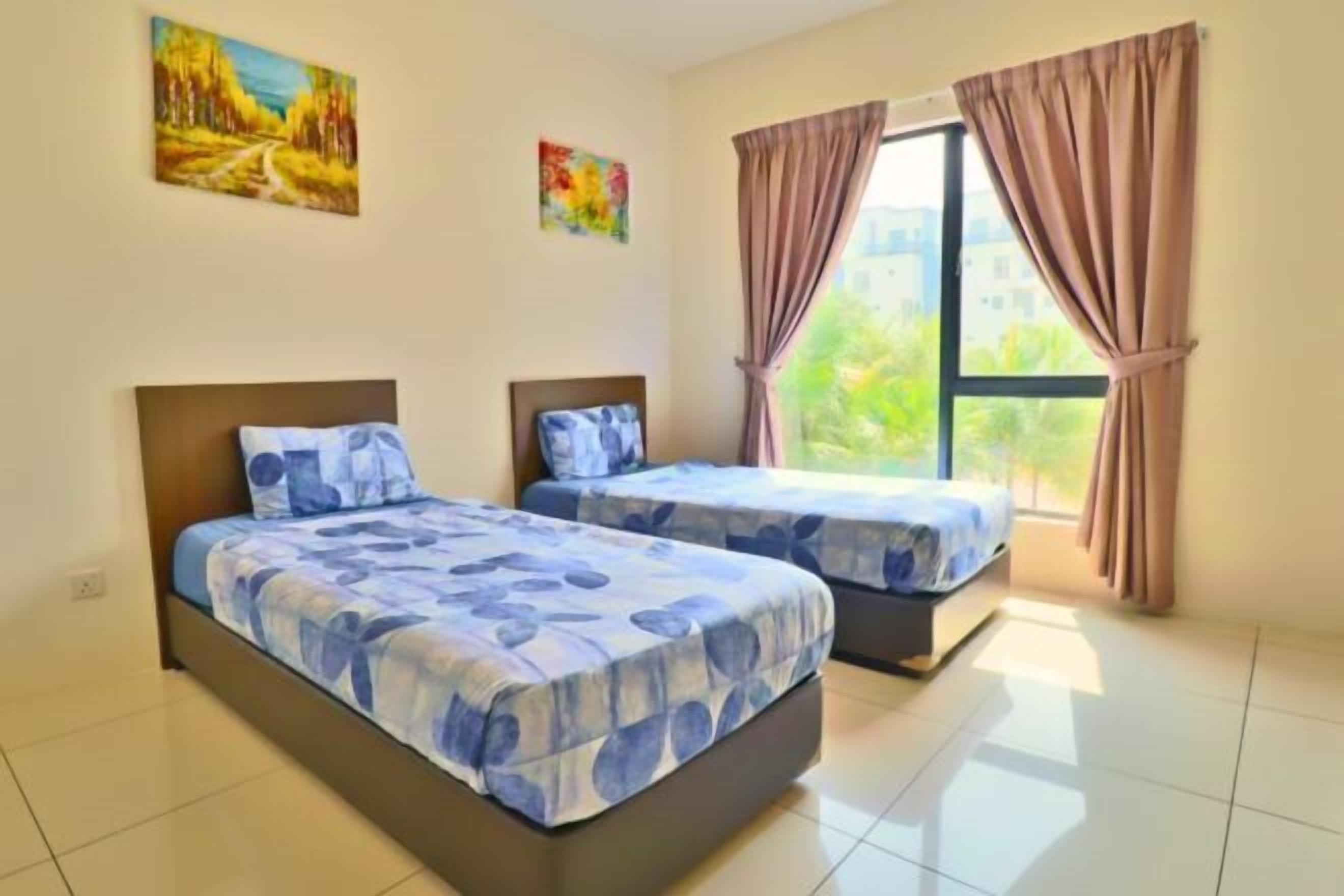 Individuelt dekorert, individuelt innredet og skrivebord