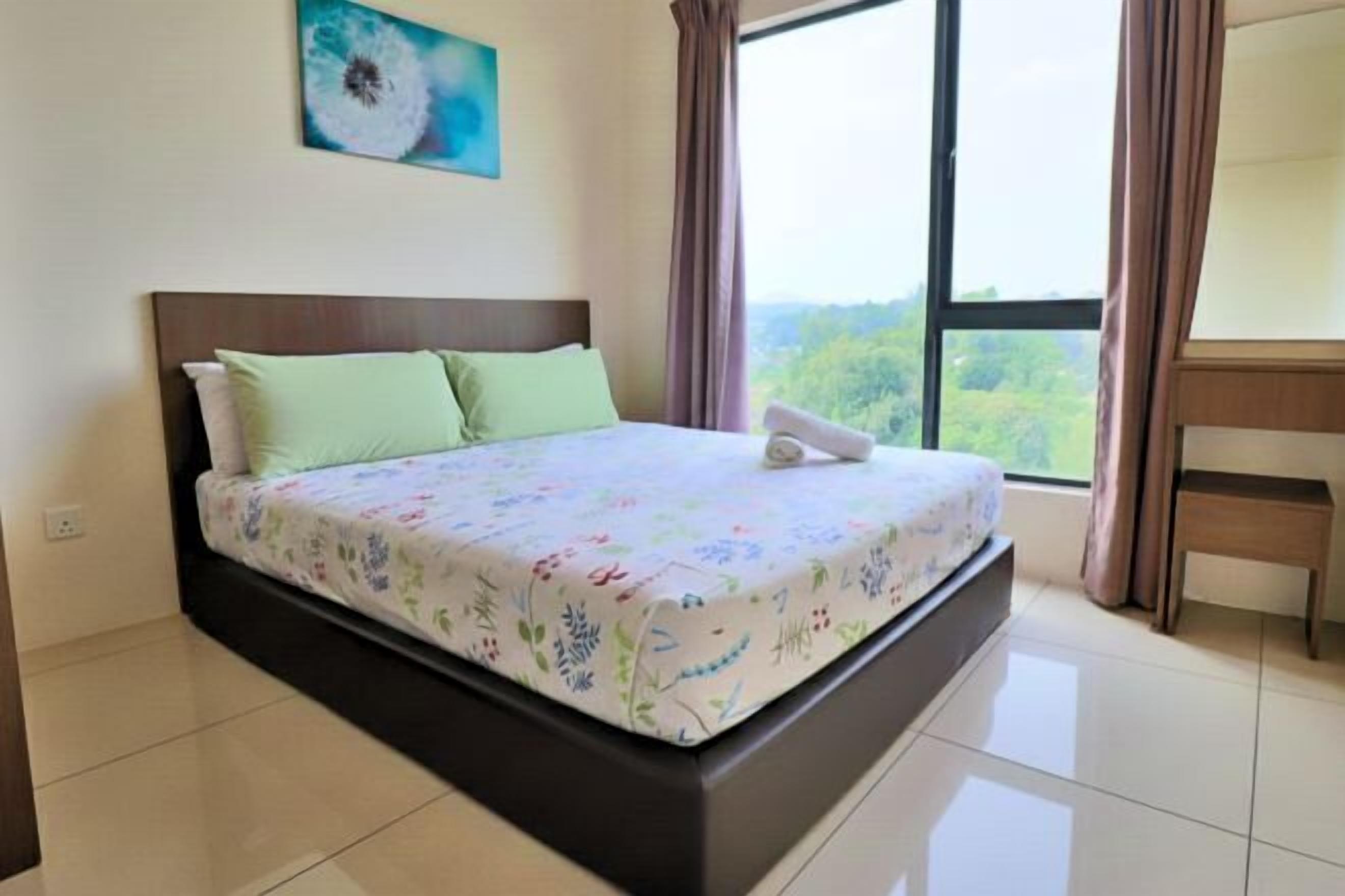 Décor unique, ameublement unique, bureau, rideaux d’obscurcissement