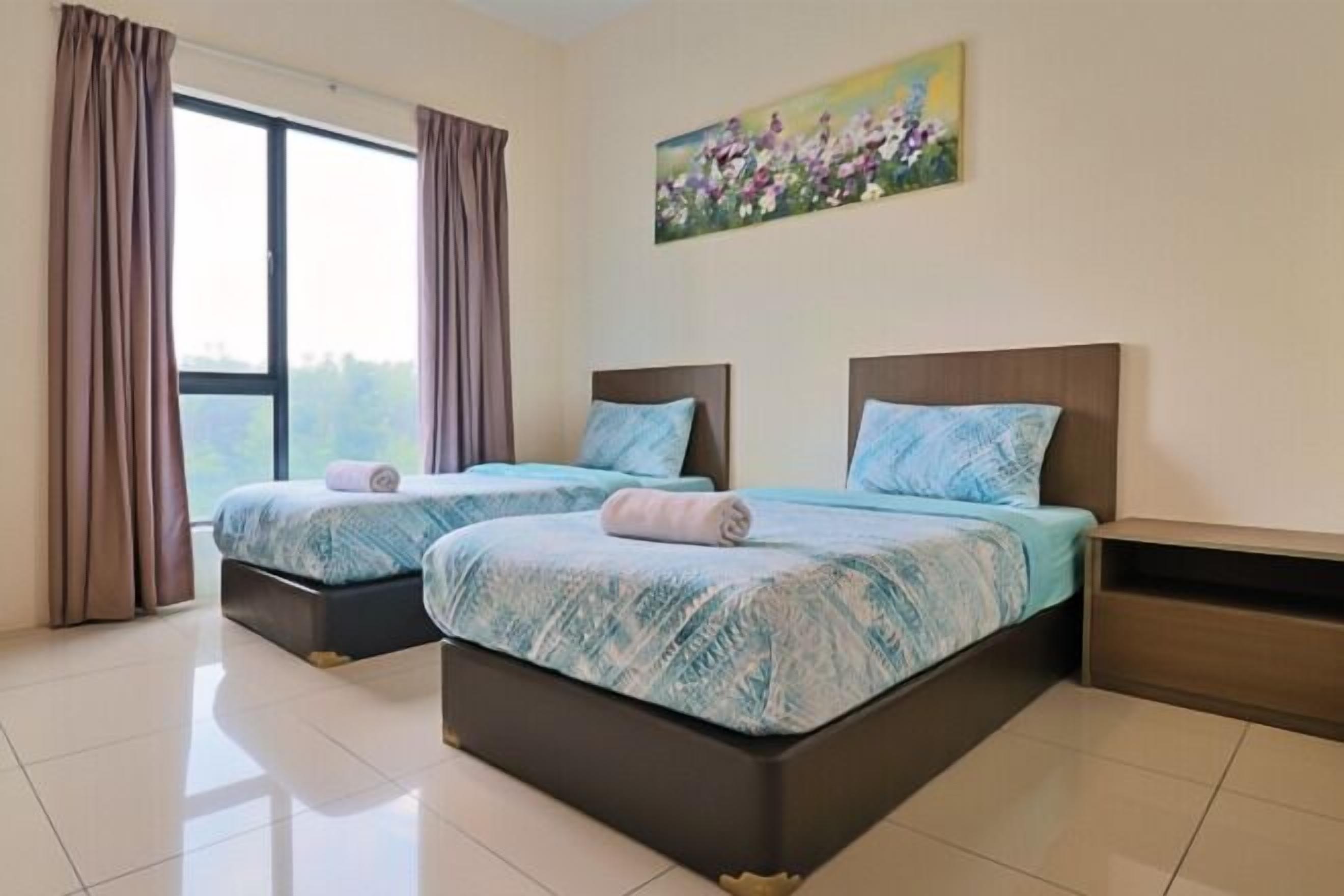 Individueel gedecoreerd, individueel gemeubileerd, een bureau