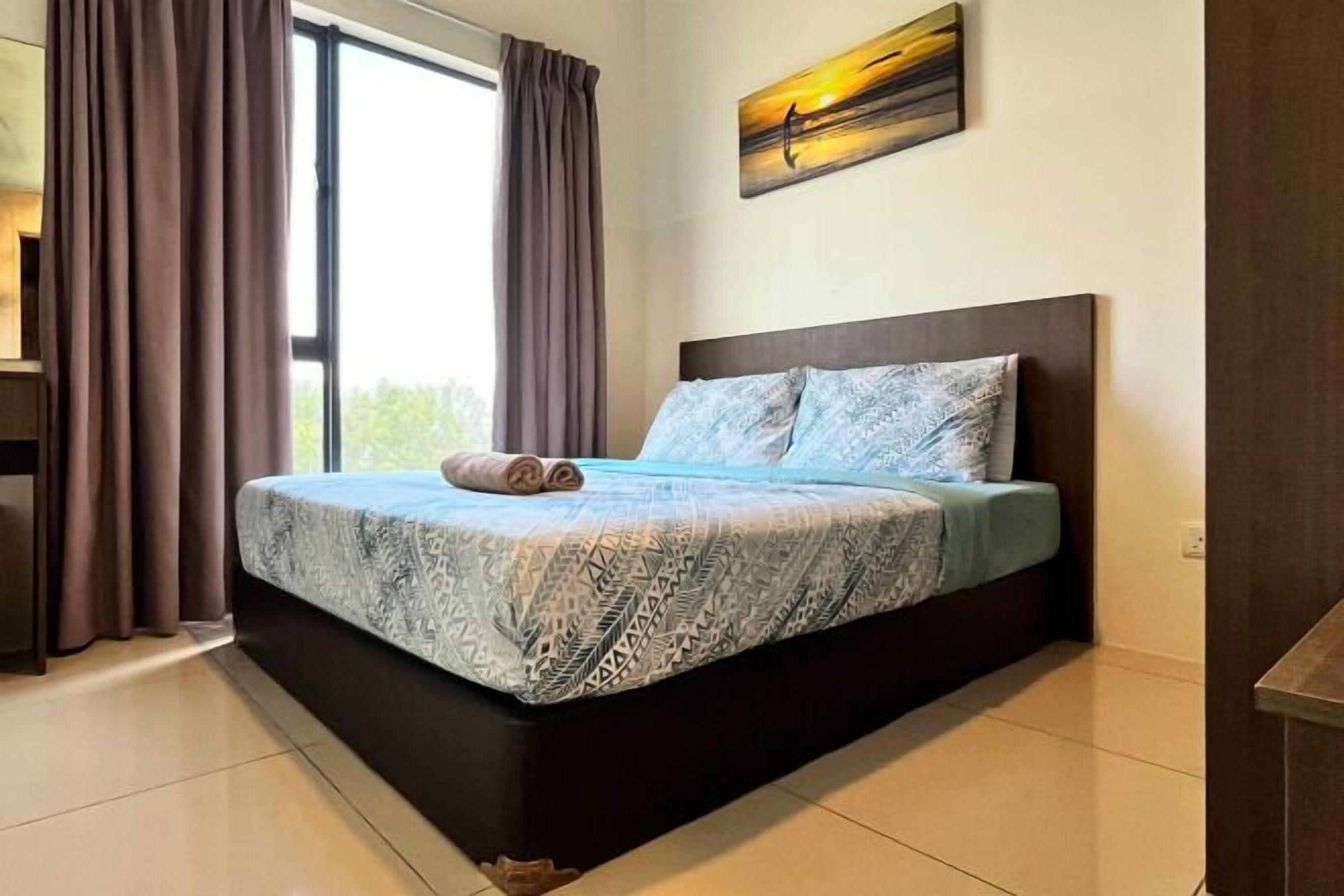 Individueel gedecoreerd, individueel gemeubileerd, een bureau