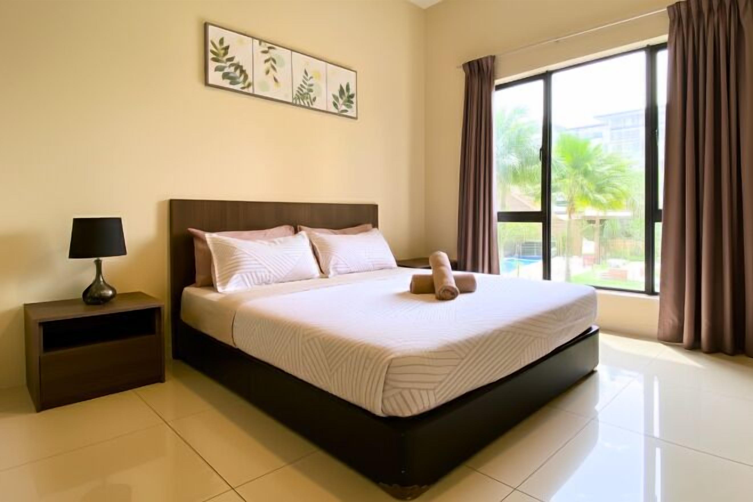 Individueel gedecoreerd, individueel gemeubileerd, een bureau