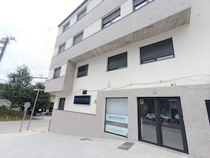 Front of property - Apartamentos Pontepedriña by Bossh (Santiago de Compostela)