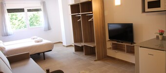 Apartamentos Pontepedriña by Bossh