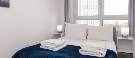 3 soverom, skrivebord, strykejern/-brett og wi-fi