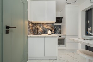 스튜디오, 주방 | 전용 간이 주방 | 전자레인지, 식기 세척기, 조리 도구/접시/주방 기구