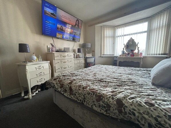 2 sovrum, strykjärn/strykbräda, gratis wi-fi och sängkläder