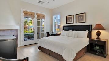 1 soverom, skrivebord, strykejern/-brett og wi-fi