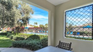 Outdoor dining - The Palm Retreat B | Studio Legacy Villa (La Quinta)