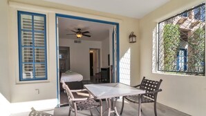 Outdoor dining - Palm Paradise B | Studio Legacy Villa (La Quinta)