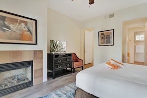 1 bedroom, desk, iron/ironing board, WiFi