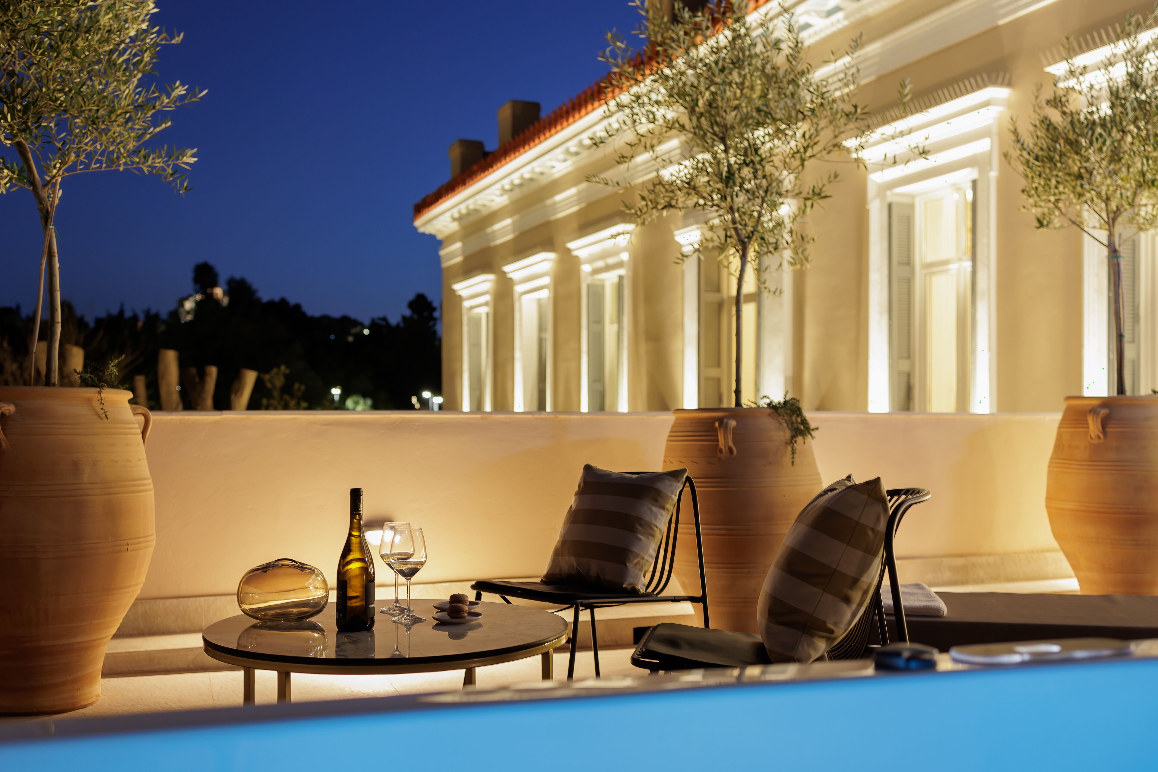 Suite, 1 King Bed, Hot Tub | Terrace/patio