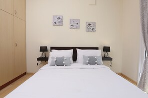 2 Schlafzimmer, Bügeleisen/Bügelbrett, Reisekinderbett, kostenloses WLAN