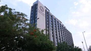 Mặt tiền nơi lưu trú