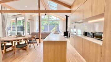 Fridge, microwave, stovetop, cookware/dishes/utensils