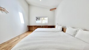 3 soverom, skrivebord, strykejern/-brett og wi-fi (inkludert)