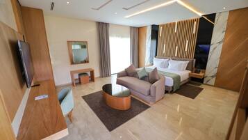 1 makuuhuone, ylelliset vuodevaatteet, pillowtop-patjalliset sängyt