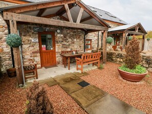 Terrace/patio - Barn 2 (Swansea)