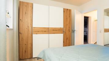 1 Schlafzimmer, Schreibtisch, Bügeleisen/Bügelbrett, kostenloses WLAN
