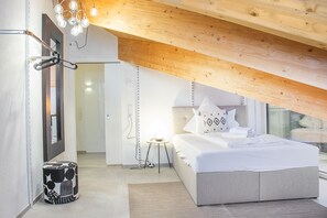 4 chambres, fer et planche à repasser, Wi-Fi, draps fournis