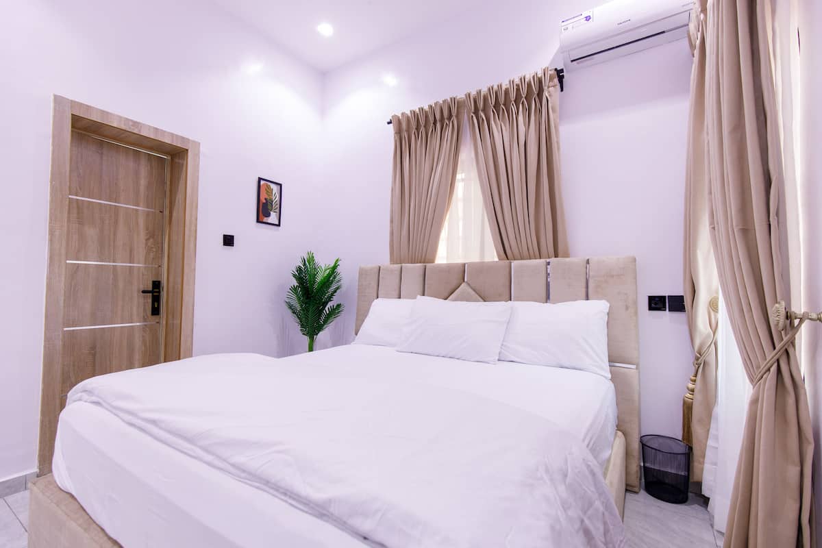 Apartment | 1 bedroom, individually decorated, individually furnished