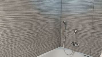 City Suite | Bathroom | Slippers