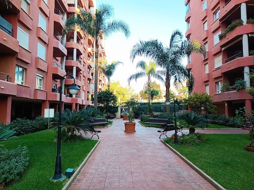 4 Dormitorios, 8 Personas, Piscinas, Jardines, Estacionamiento, Playa