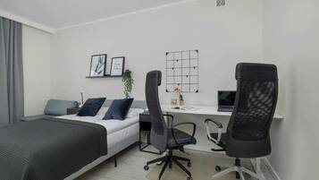 2 slaapkamers, een strijkplank/strijkijzer, wifi, beddengoed