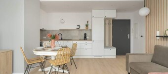 Elegant Apartment | Parking in Garage Hall