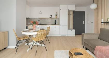Elegant Apartment | Parking in Garage Hall